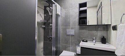 New Flat Large Living Space 4 Close to Lara Beach