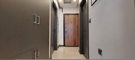 New Flat Large Living Space 4 Close to Lara Beach