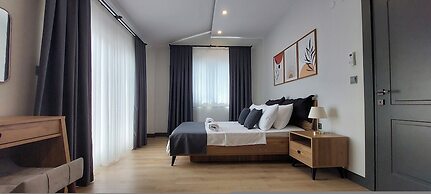 New Flat Large Living Space 4 Close to Lara Beach