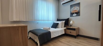 New Flat Large Living Space 4 Close to Lara Beach