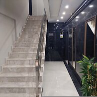 New Flat Large Living Space 4 Close to Lara Beach