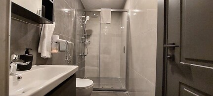 New Flat Large Living Space 6 Close to Lara Beach