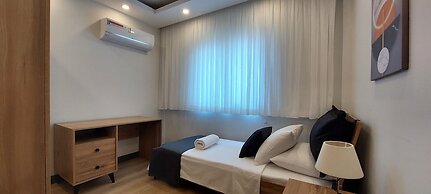 New Flat Large Living Space 5 Close to Lara Beach