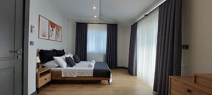 New Flat Large Living Space 5 Close to Lara Beach