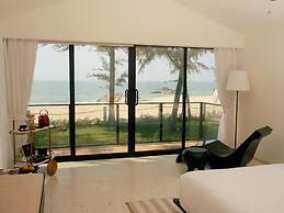 The Postcard on the Arabian Sea