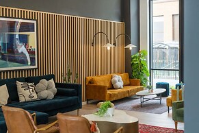 Student Only Zinc Quarter