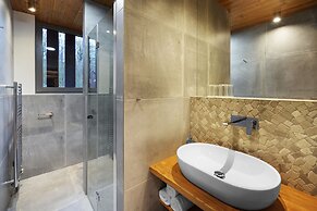 Cerny Dul Kcmv115 in Cern Dul