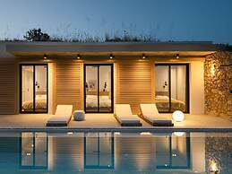 Marelys Villa  by Halkidiki Villas