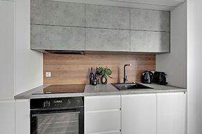 Bastion Wałowa City Center & Parking by Downtown Apartments