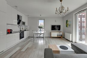 Bastion Wałowa City Center & Parking by Downtown Apartments