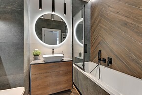 Bastion Wałowa City Center & Parking by Downtown Apartments