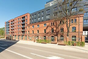 Bastion Wałowa City Center & Parking by Downtown Apartments