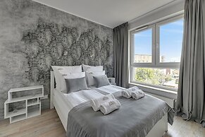 Bastion Wałowa City Center & Parking by Downtown Apartments