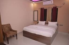 Pavitram Hotel & Banquet