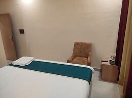 Pavitram Hotel & Banquet