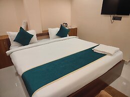 Pavitram Hotel & Banquet