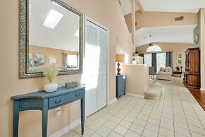 Near Disney & Universal: Family Retreat in Orlando
