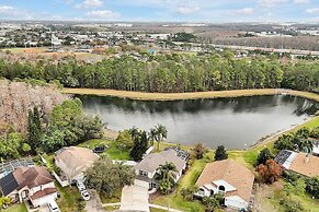 Near Disney & Universal: Family Retreat in Orlando