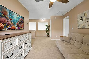 Near Disney & Universal: Family Retreat in Orlando