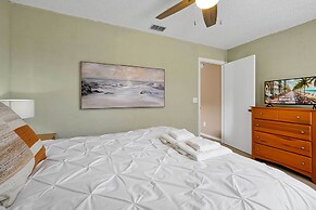 Near Disney & Universal: Family Retreat in Orlando