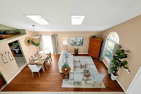 Near Disney & Universal: Family Retreat in Orlando