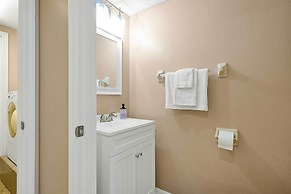 Near Disney & Universal: Family Retreat in Orlando