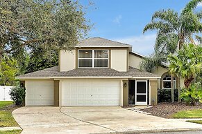 Near Disney & Universal: Family Retreat in Orlando