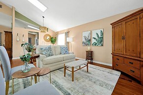 Near Disney & Universal: Family Retreat in Orlando