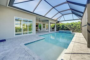 < 2 Mi to Marco Beach: Luxe Home w/ Outdoor Oasis