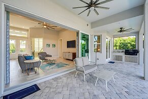 < 2 Mi to Marco Beach: Luxe Home w/ Outdoor Oasis