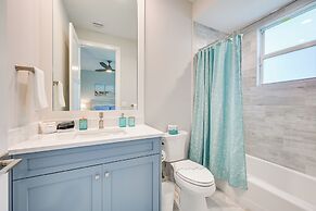 < 2 Mi to Marco Beach: Luxe Home w/ Outdoor Oasis