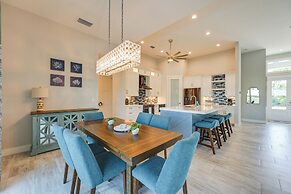 < 2 Mi to Marco Beach: Luxe Home w/ Outdoor Oasis