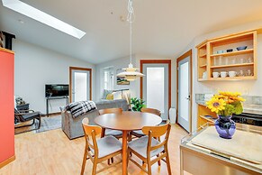 2 Mi to UO: Cozy Retreat in Eugene!