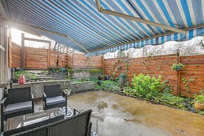 2 Mi to UO: Cozy Retreat in Eugene!