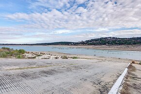 Cozy Couple's Cottage w/ View Near Canyon Lake!
