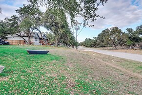 Cozy Couple's Cottage w/ View Near Canyon Lake!