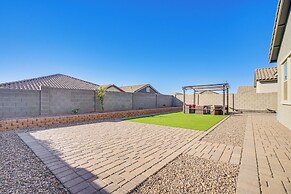 Covered Patio & Community Pool: Home in Surprise