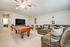 Covered Patio & Community Pool: Home in Surprise