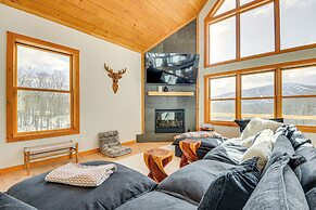 Stratton Mtn Ski Chalet w/ Giant Views in Winhall