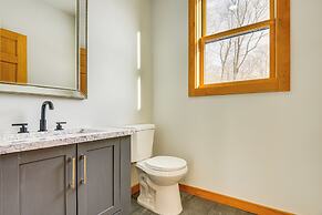 Stratton Mtn Ski Chalet w/ Giant Views in Winhall