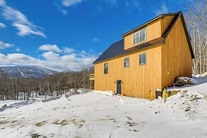 Stratton Mtn Ski Chalet w/ Giant Views in Winhall