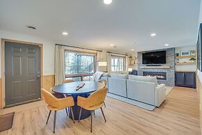 Boat Dock, Full Gym: Waterfront Nelson Lake Gem!