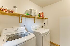 5 Mi to Cherokee Lake: Murphy Cabin w/ Deck