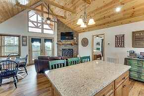 5 Mi to Cherokee Lake: Murphy Cabin w/ Deck