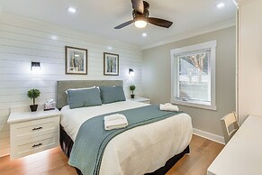 Golf Course View: Modern Keowee Key Condo!