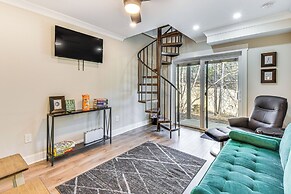 Golf Course View: Modern Keowee Key Condo!