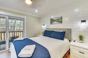 Golf Course View: Modern Keowee Key Condo!