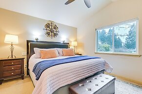 < 2 Mi to Budd Inlet: Pet-friendly Home!