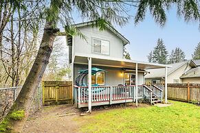 < 2 Mi to Budd Inlet: Pet-friendly Home!