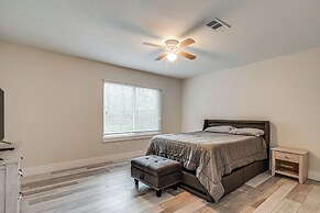 3 Mi to The Woodlands: Warm & Welcoming Home!